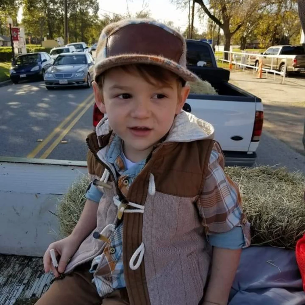 4 piece set Boys outfit. 4T bottom 5T tops